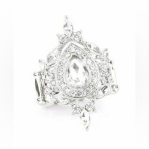 ❣️White Rhinestone ring❣️*